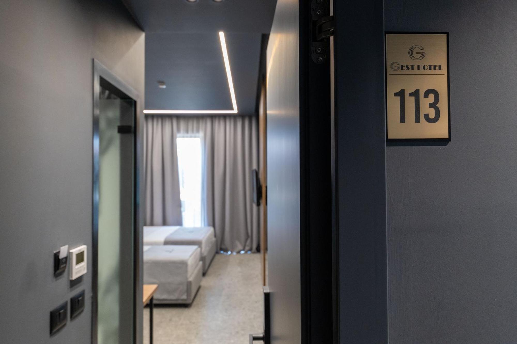 Gest Hotel Radhimë Eksteriør billede