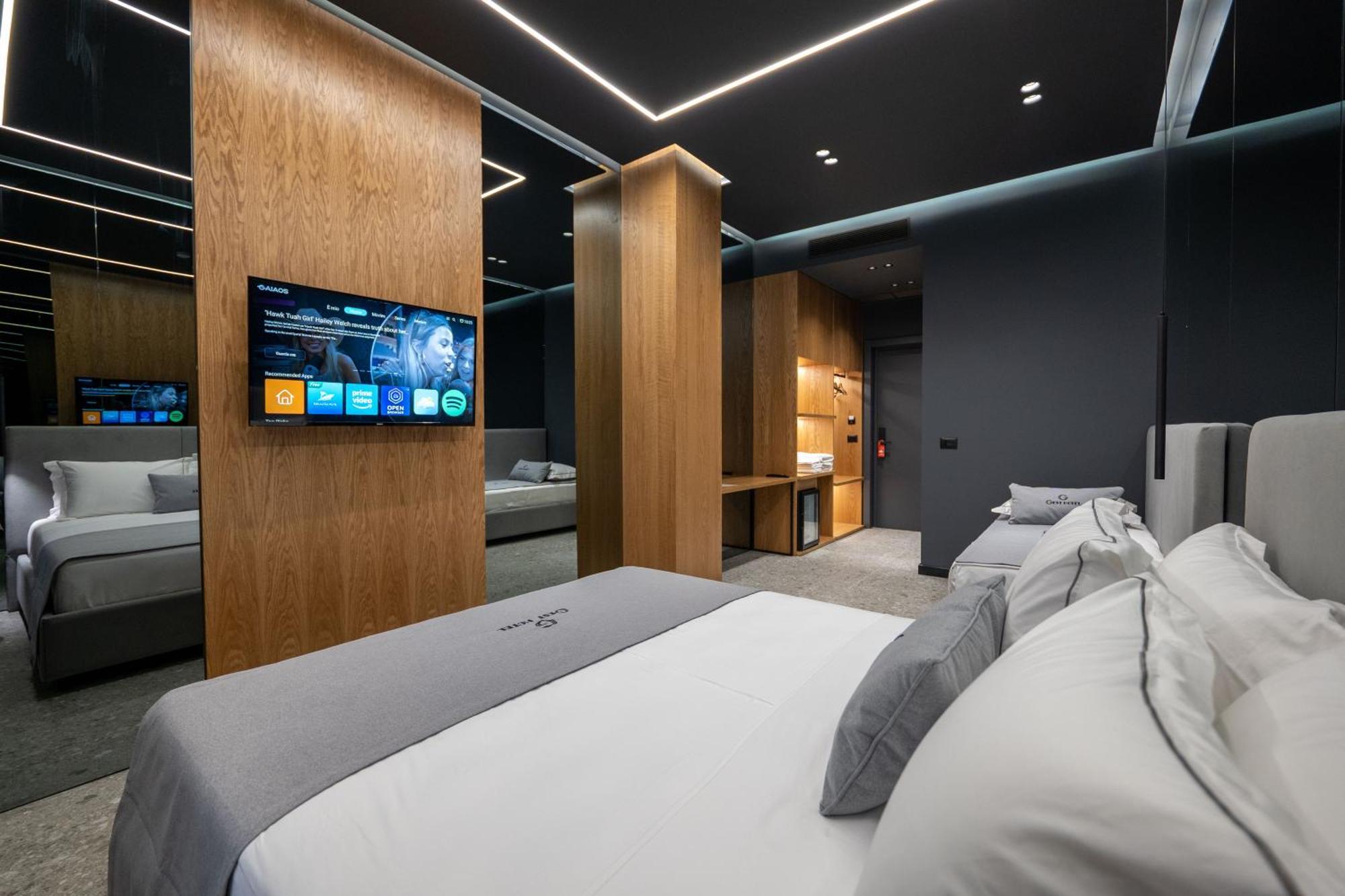 Gest Hotel Radhimë Eksteriør billede