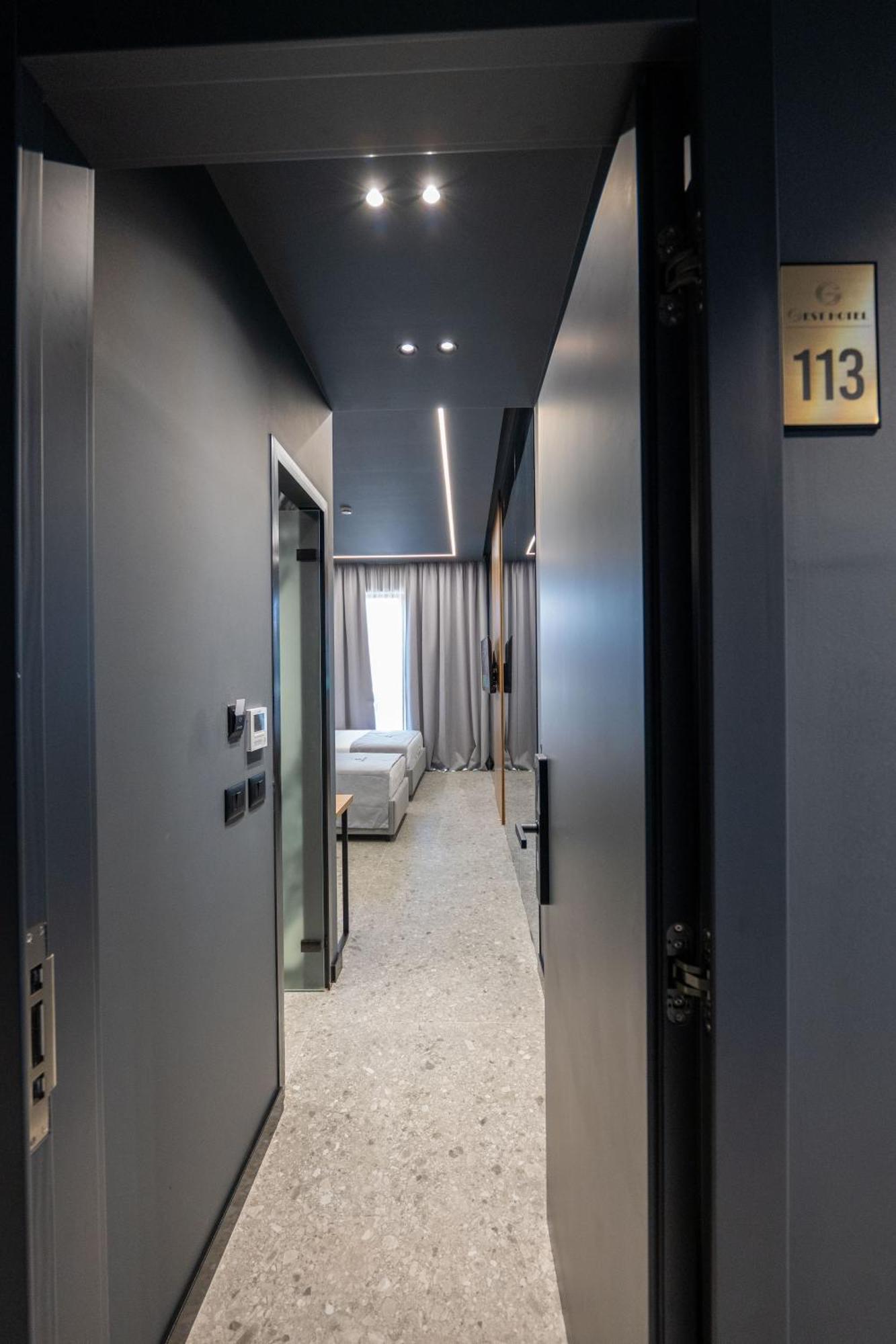Gest Hotel Radhimë Eksteriør billede