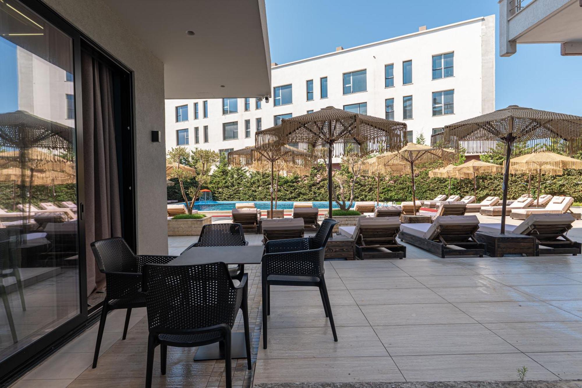 Gest Hotel Radhimë Eksteriør billede