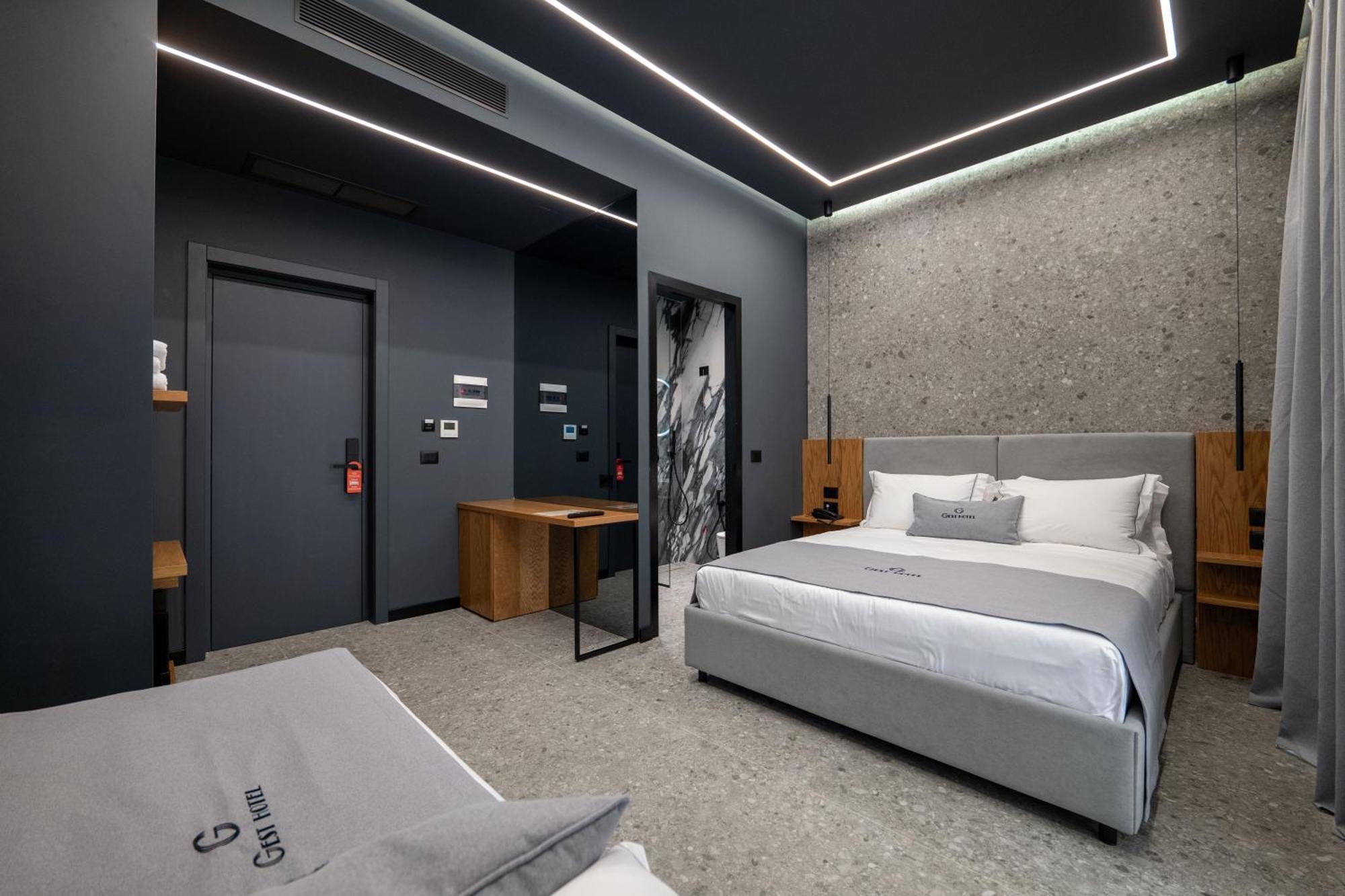 Gest Hotel Radhimë Eksteriør billede