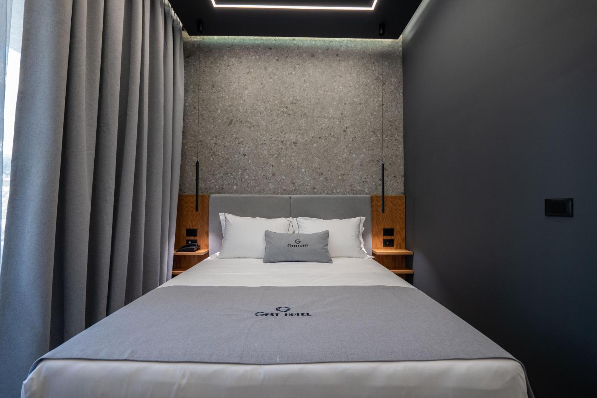 Gest Hotel Radhimë Eksteriør billede