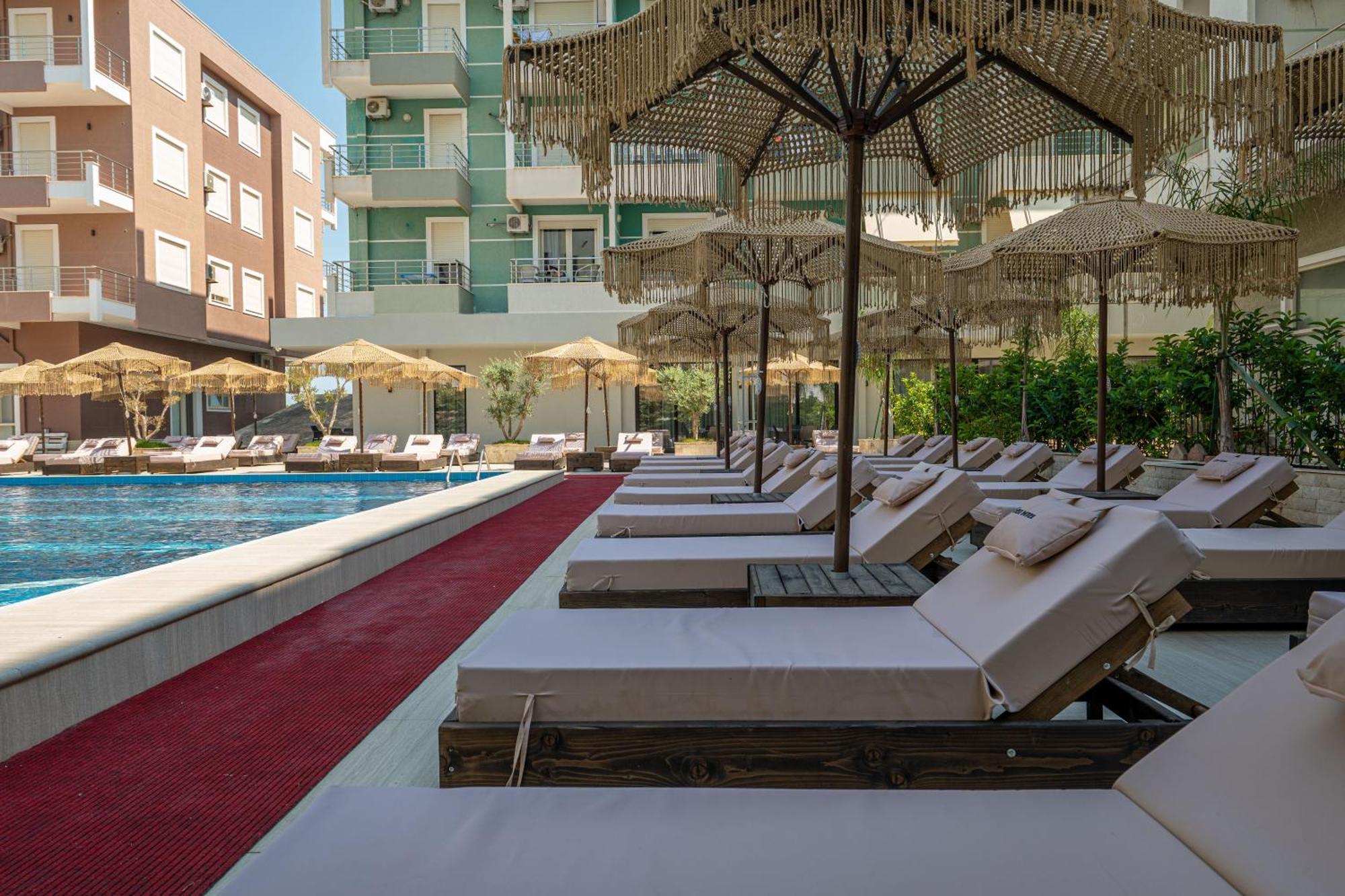 Gest Hotel Radhimë Eksteriør billede