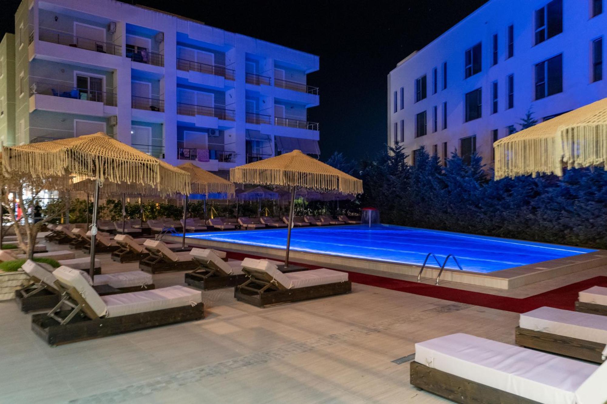 Gest Hotel Radhimë Eksteriør billede